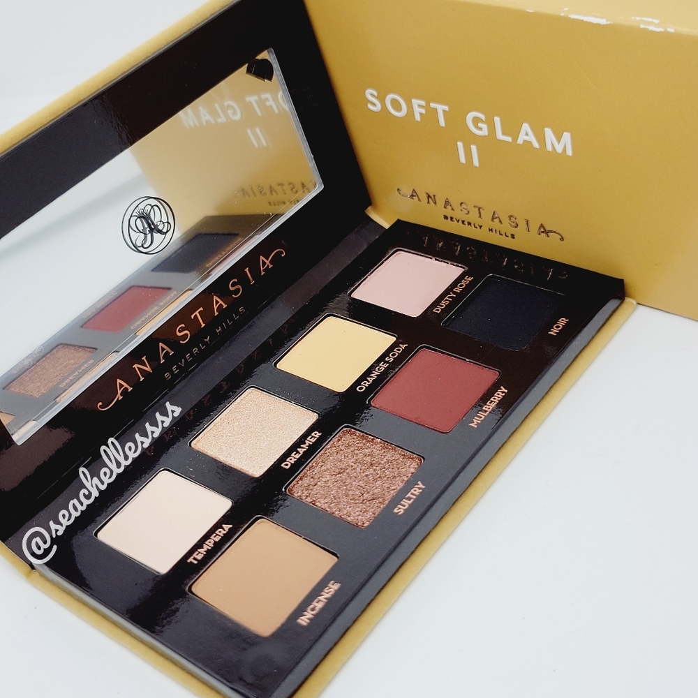 Soft Glam II Anastasia Beverly Hills Eyeshadow Palette Brand New in Box